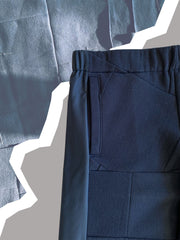 B-Jog 28 upcycling bleu, détail des poches passepoil sur le devant 